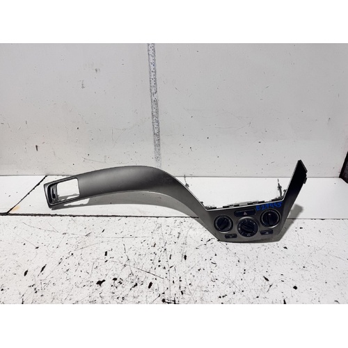 Subaru Impreza Heater Controls with Trim Piece G3 09/2008-12/2013
