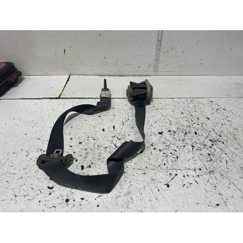 Toyota Prado Right Front Seat belt KZJ120 02/03-10/09 