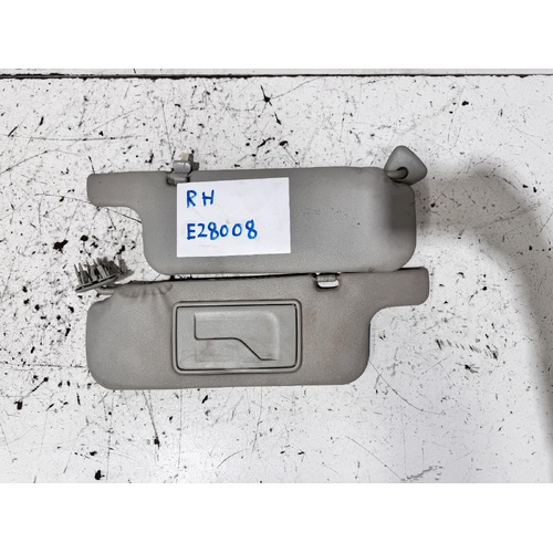 Toyota Corolla Sun Visors ZZE122 12/2001-04/2007