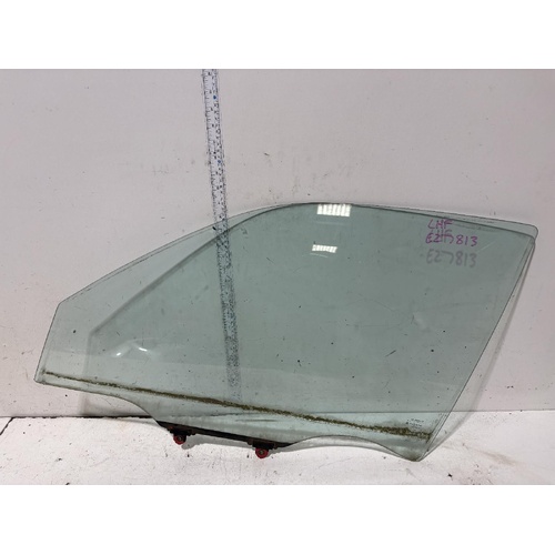 Toyota Camry Left Front Window Glass SK10 02/1993-07/1997