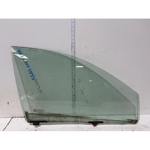 Toyota Echo Right Front Door Window Glass NCP12 10/1999-09/2005