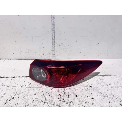 Mazda 3 Right Tail Light BM 11/2013-02/2019