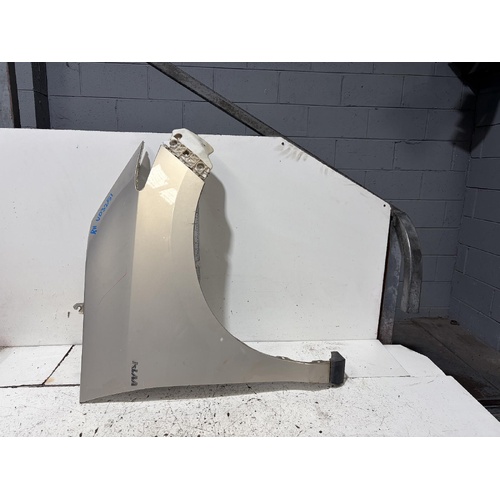 Toyota Tarago Right Guard ACR50 03/2006-06/2020