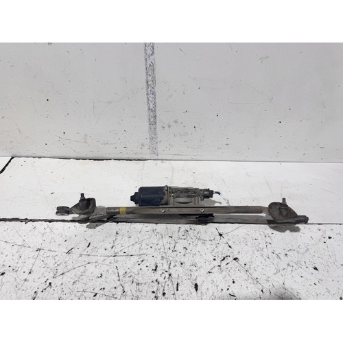 Toyota Corolla Front Wiper Assembly ZZE122 12/2001-06/2007