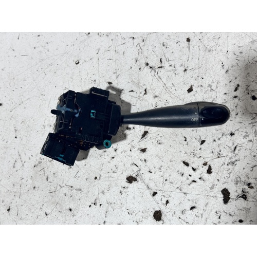 Toyota Corolla Flasher Switch ZZE122 12/2001-04/2007