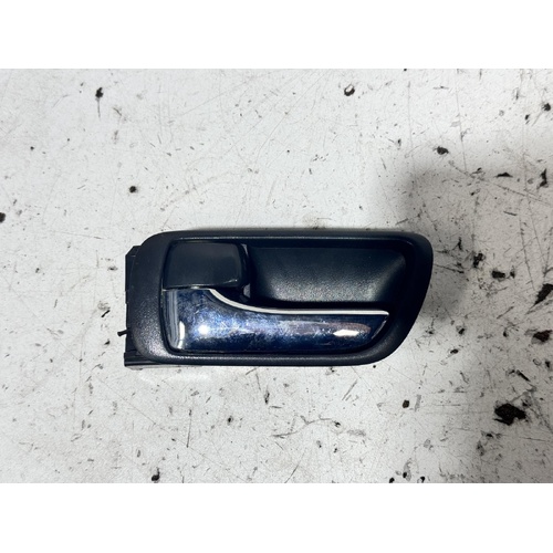 Toyota Camry Left Front Inner Door Handle MCV36 08/2002-05/2006