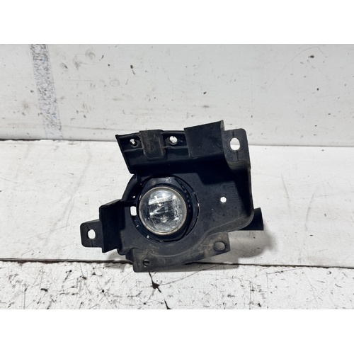 Chrysler 300C Right Bumper Foglight LX2 01/2015-12/2021