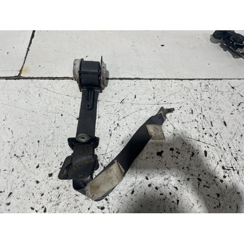 Toyota Prado Right hand rear Seatbelt KZJ120 02/03 - 10/09