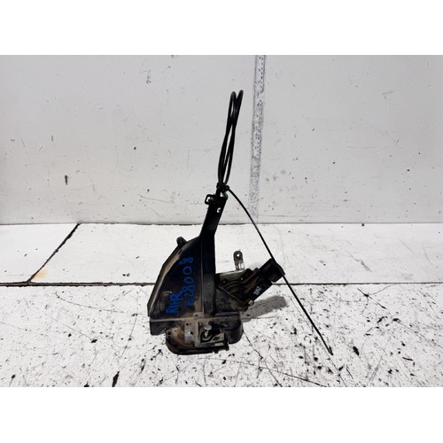 Toyota Corolla Right Rear Door Lock Mechanism ZZE122 12/2001-06/2007