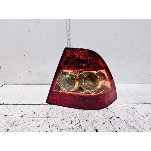 Toyota Corolla Right Tail Light ZZE122 04/2004-06/2007
