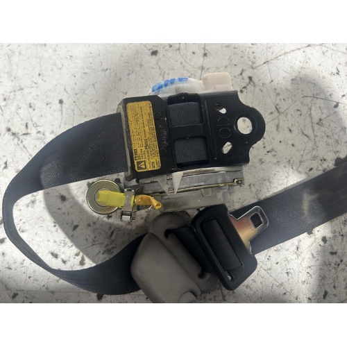 Toyota Altezza Right Front Seatbelt SXE10 03/1999-08/2001