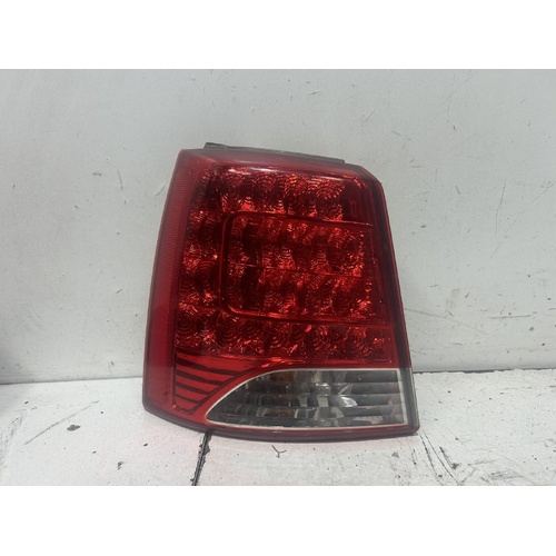 Kia Sorento Left Tail Light XM 10/2009-09/2012