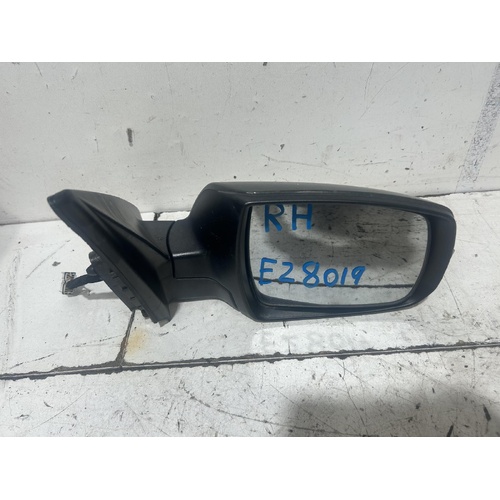Kia Sorento Right Door Mirror XM 10/2009-12/2014