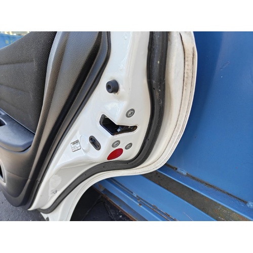 Toyota Altezza RS200 Right Rear Door Lock Mechanism SXE10 01/1998-10/2005