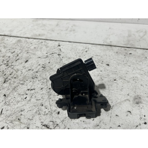 Toyota RAV4 Tailgate Lock Mechanism XA40 12/2012-09/2015
