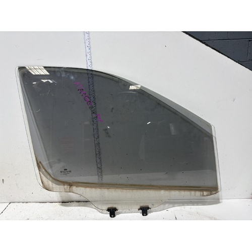 Hyundai ILOAD/IMAX Right Front Window Glass TQ 11/2007-03/2021