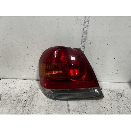 Toyota Echo Left Tail Light NCP12 10/2002-09/2005