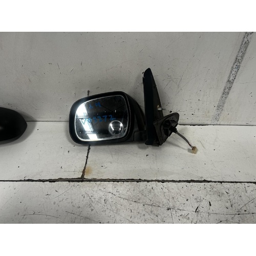 Toyota Hilux Left Door Mirror KUN26 03/2005-05/2010