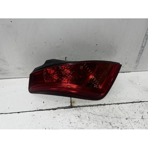 Nissan Murano Left Tail Light Z50 05/2002-12/2008