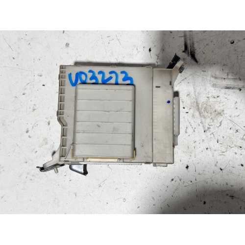 Lexus GS450h Right Front Junction Box Assembly GWS191 03/2005-12/2011