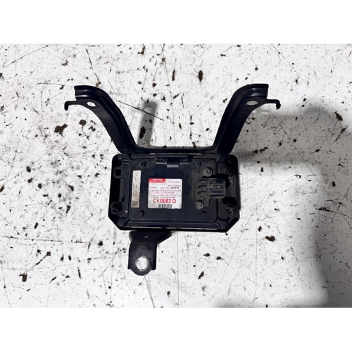 Lexus GS450h Front Radar Sensor Module GWS191 03/2005-12/2011