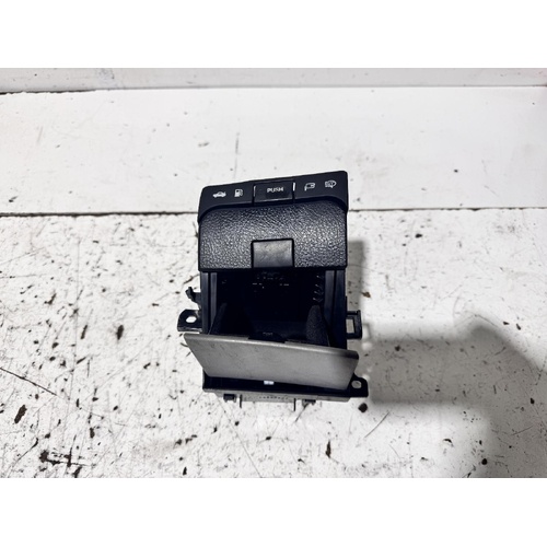 Lexus GS450h Multi-Switch Control Hub GWS191 03/2005-12/2011