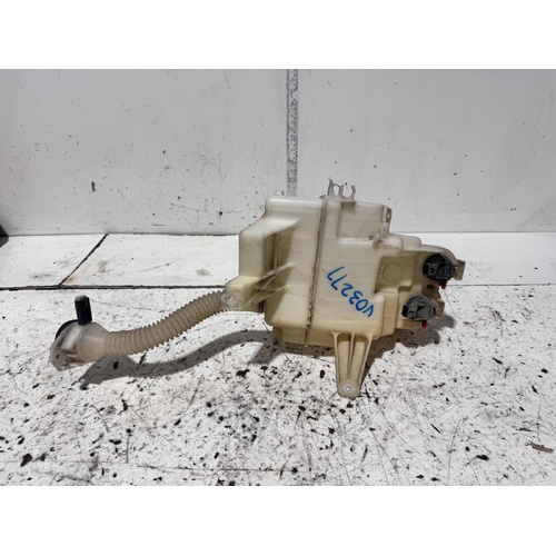 Toyota RAV4 Washer Bottle ACA33 11/2005-07/2008