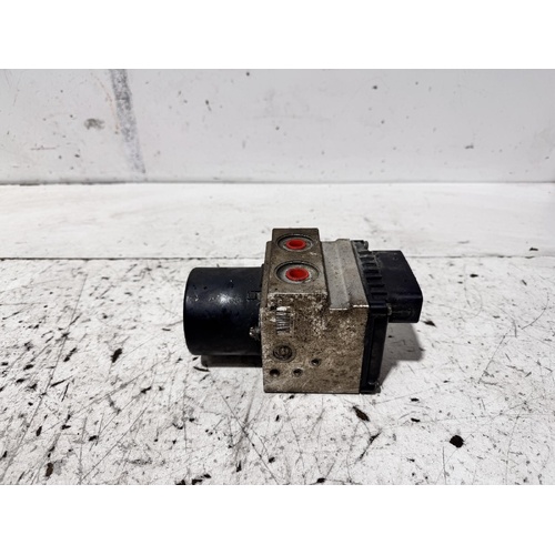 Chevrolet Silverado ABS Pump / Module GMT900 2500 HD 01/2006-12/2014