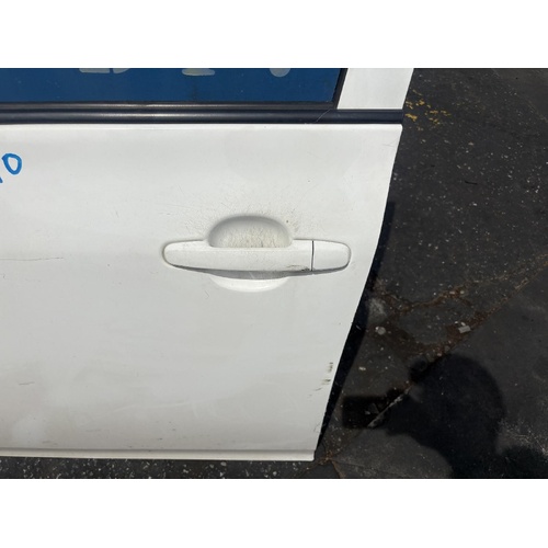 Toyota Corolla Left Front Outer Door Handle ZRE152 03/2007-10/2013