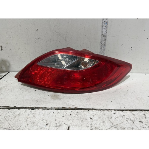 Mazda 2 Right Taillight DE 09/07 - 09/14