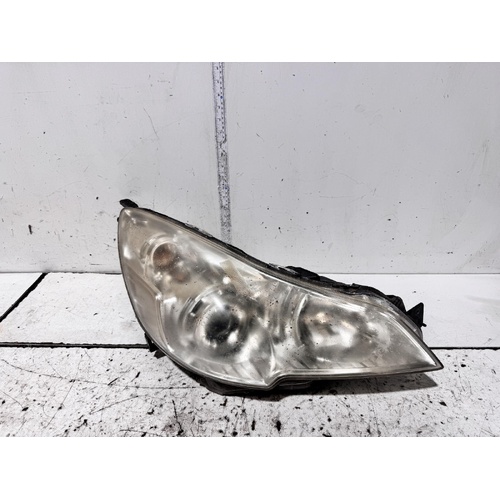 Subaru Outback Right Head Light B5A 05/2009-03/2012