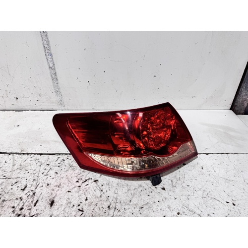 Toyota Aurion Left Tail Light GSV40 10/2006-08/2009
