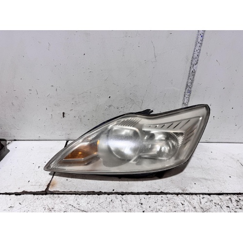 Ford Focus Left Head Light LV 11/2008-07/2011