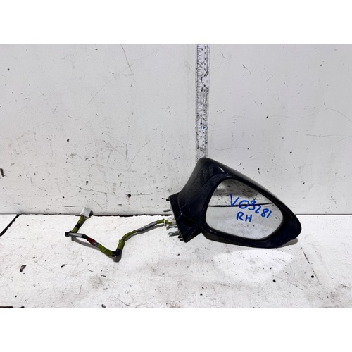 Lexus CT200H Right Door Mirror ZWA10 12/2010-12/2013