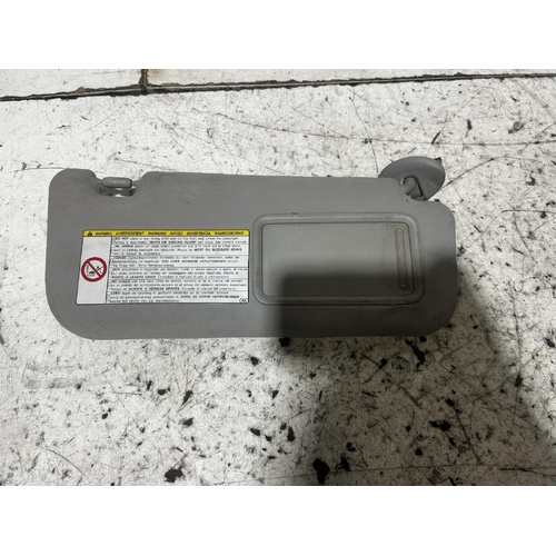 Toyota Corolla Right Sun Visor ZRE152  03/2007-10/2013