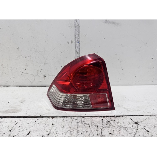 Honda Civic Left Tail Light 7th Gen 10/2003-12/2005