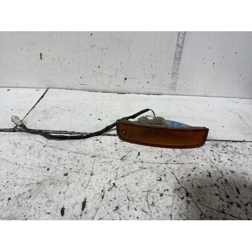 Toyota Hiace Super Custom Right Front Bumper Flasher KZH100 1993-1997