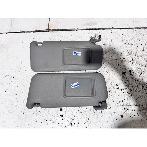 Toyota RAV4 Sun Visors ACA33 11/2005-11/2012