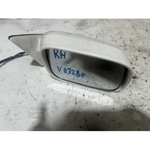 Lexus ES300 Right Door Mirror MCV30 10/2001-07/2004