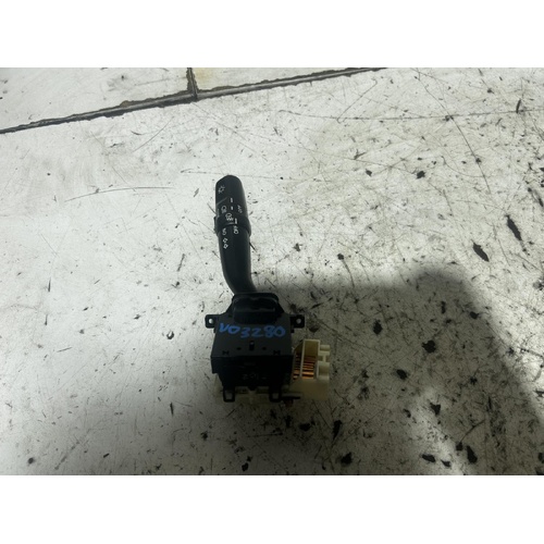 Lexus ES300 Flasher Switch MCV30 10/2001-12/2005