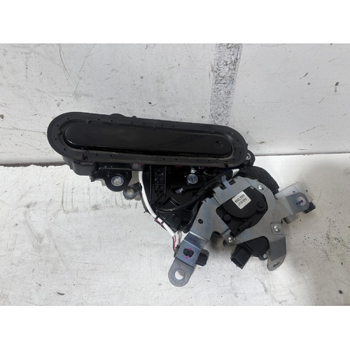 Lexus LC500 Right Front Electric Outer Door Handle URZ100 03/2017-2025