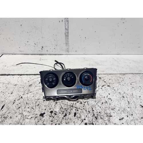 Toyota Corolla Heater Controls ZRE152 03/2007-09/2012
