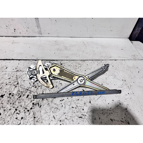 Toyota Corolla Left Front Door Window Regulator ZZE122 12/2001-06/2007