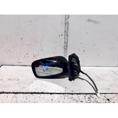 Toyota Corolla Left Door Mirror ZZE122 12/2001-04/2004