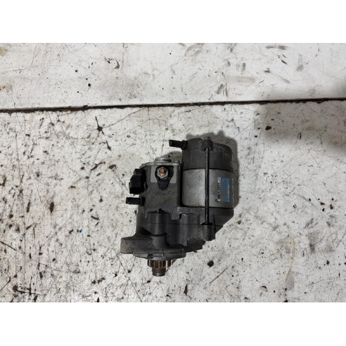 Toyota Hilux Starter Motor GGN15 12/2008-04/2015