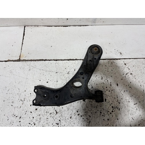 Toyota Corolla Left Front Lower Control Arm ZRE152 03/2007-10/2013
