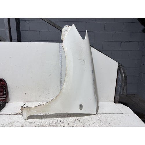 Toyota Hilux Left Guard KUN16 03/2005-06/2011