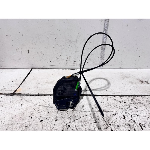 Toyota Corolla Right Rear Door Lock Mechanism ZRE152 03/2007-10/2013