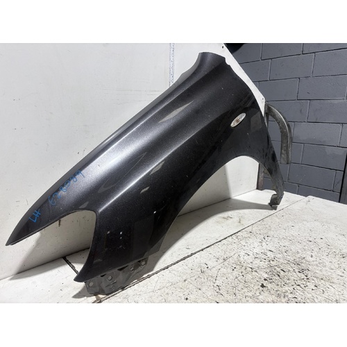 Toyota Kluger Left Guard GSU45 05/2007-07/2010