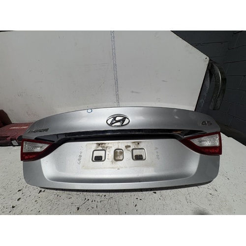 Hyundai i45 Bootlid YF 02/2010-04/2014